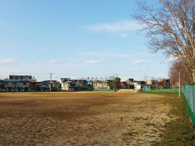 新川公園野球場